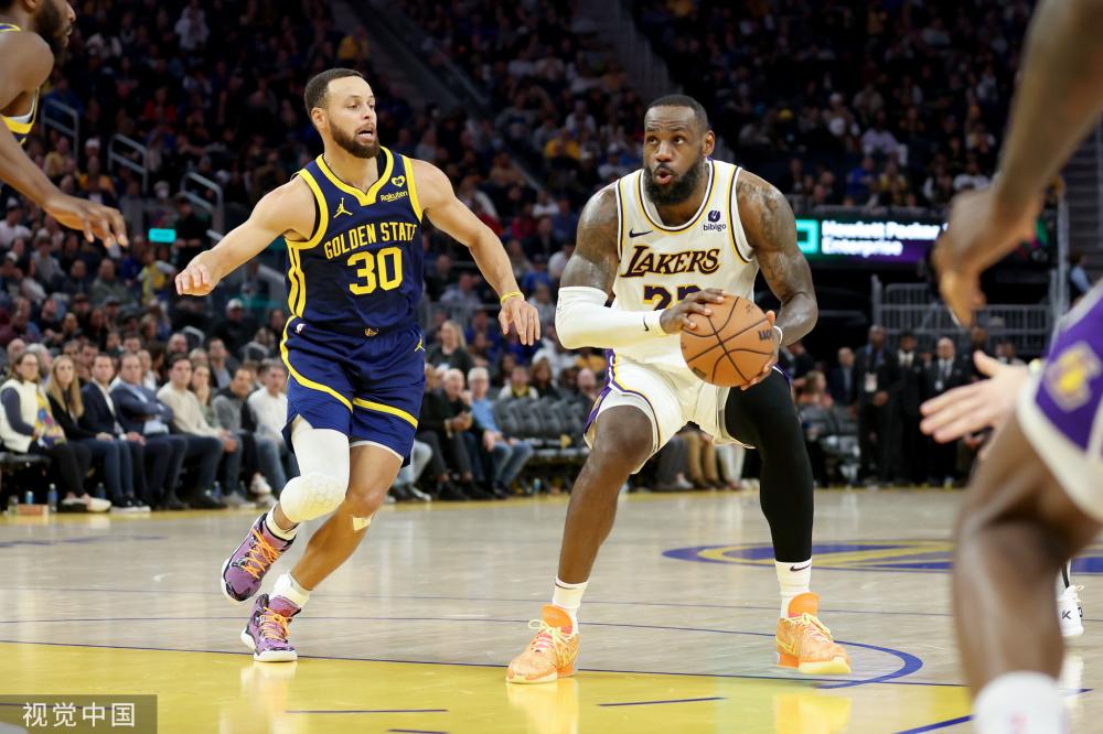 足球界掀起 足球界掀起