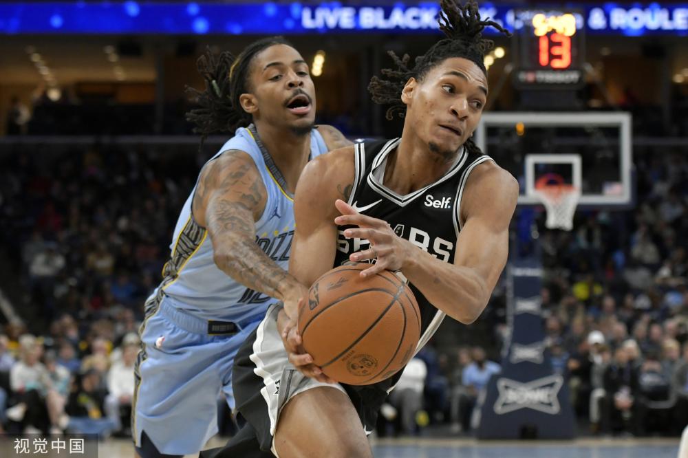 为争夺奖杯 为争夺奖杯